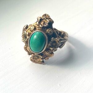 Sterling and green stone ring